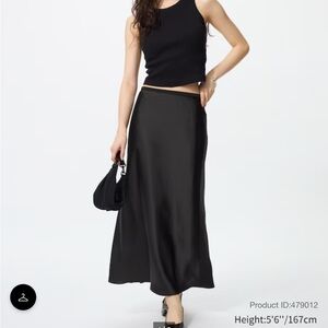 Uniqlo Women's Black Maxi Skirt